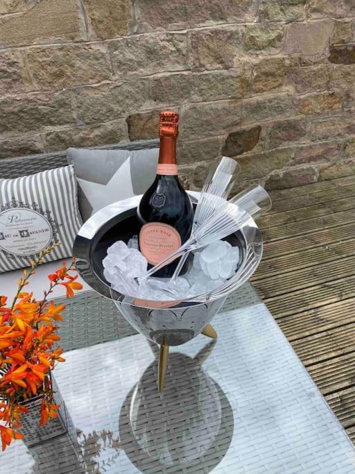 Luxury Peak District 2 Bedroom Boutique Cottage Two Dales Eksteriør bilde
